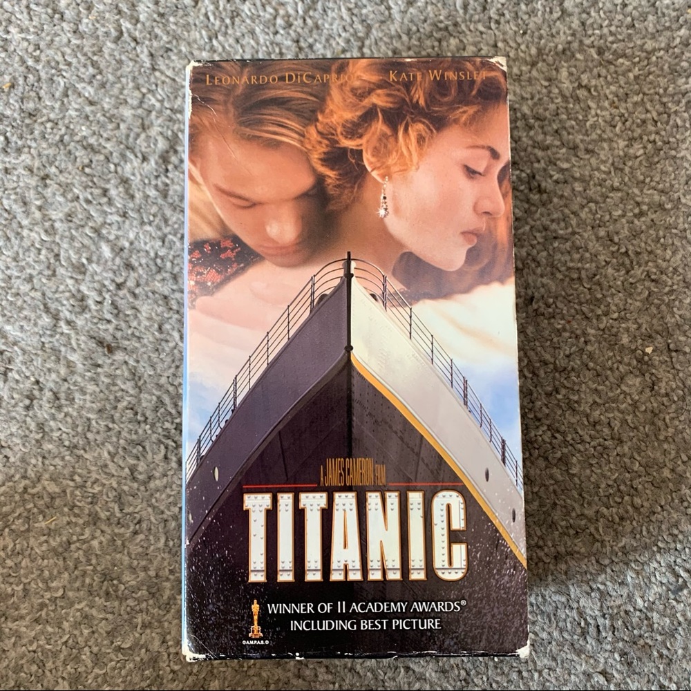 Titanic - VHS (2) video cassette tape